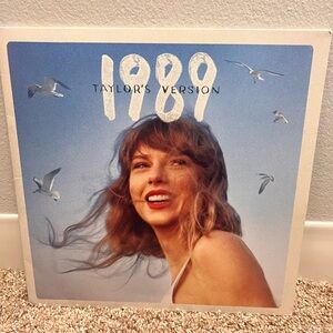 Taylor Swift 1989 Vinyl - Blue and White